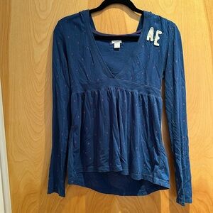 AEO hooded sleeve shirt